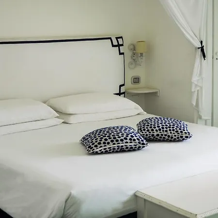 Couette-café Calypso 2*